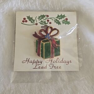 Vintage Christmas Gift Box Brooch Enamel Present Pin Rhinestone Bow